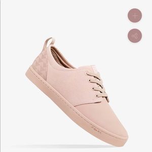 NWT On The Roam dirty pink wino So iLL shoes